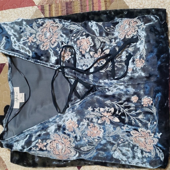 Style & Co crushed velvet top / XL - Picture 3 of 7